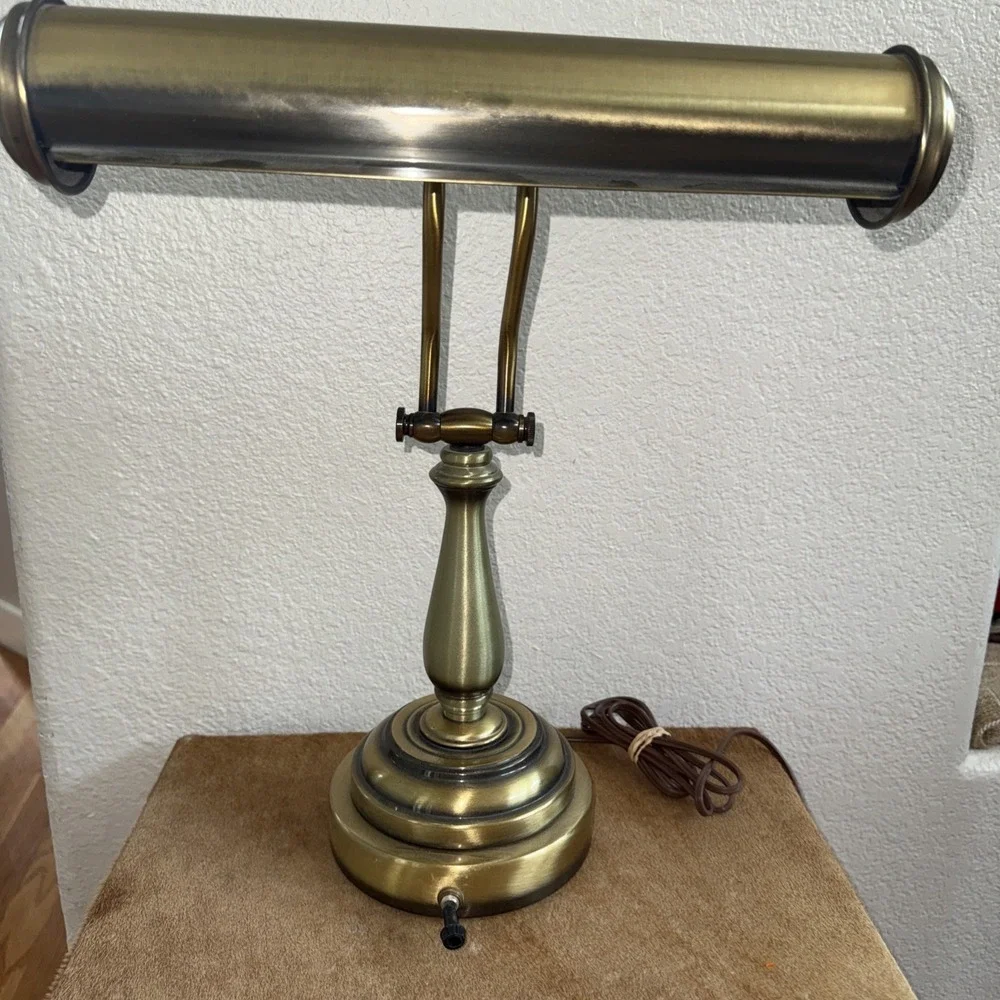 Vintage Brass Colored Metal Desk Piano Bankers Adjustable Double Arm Lamp WORKS!